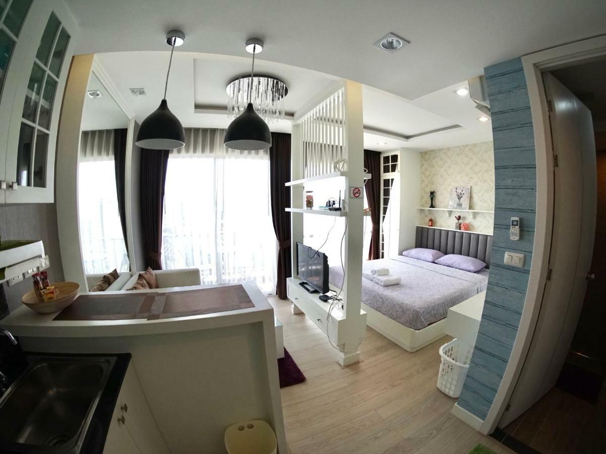 The Patio Bangsaen Apartment Екстериор снимка