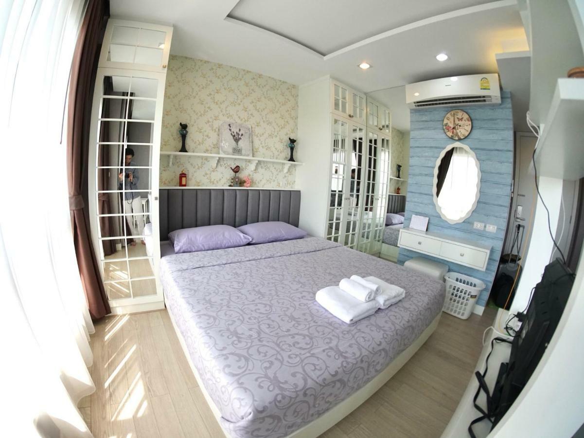 The Patio Bangsaen Apartment Екстериор снимка